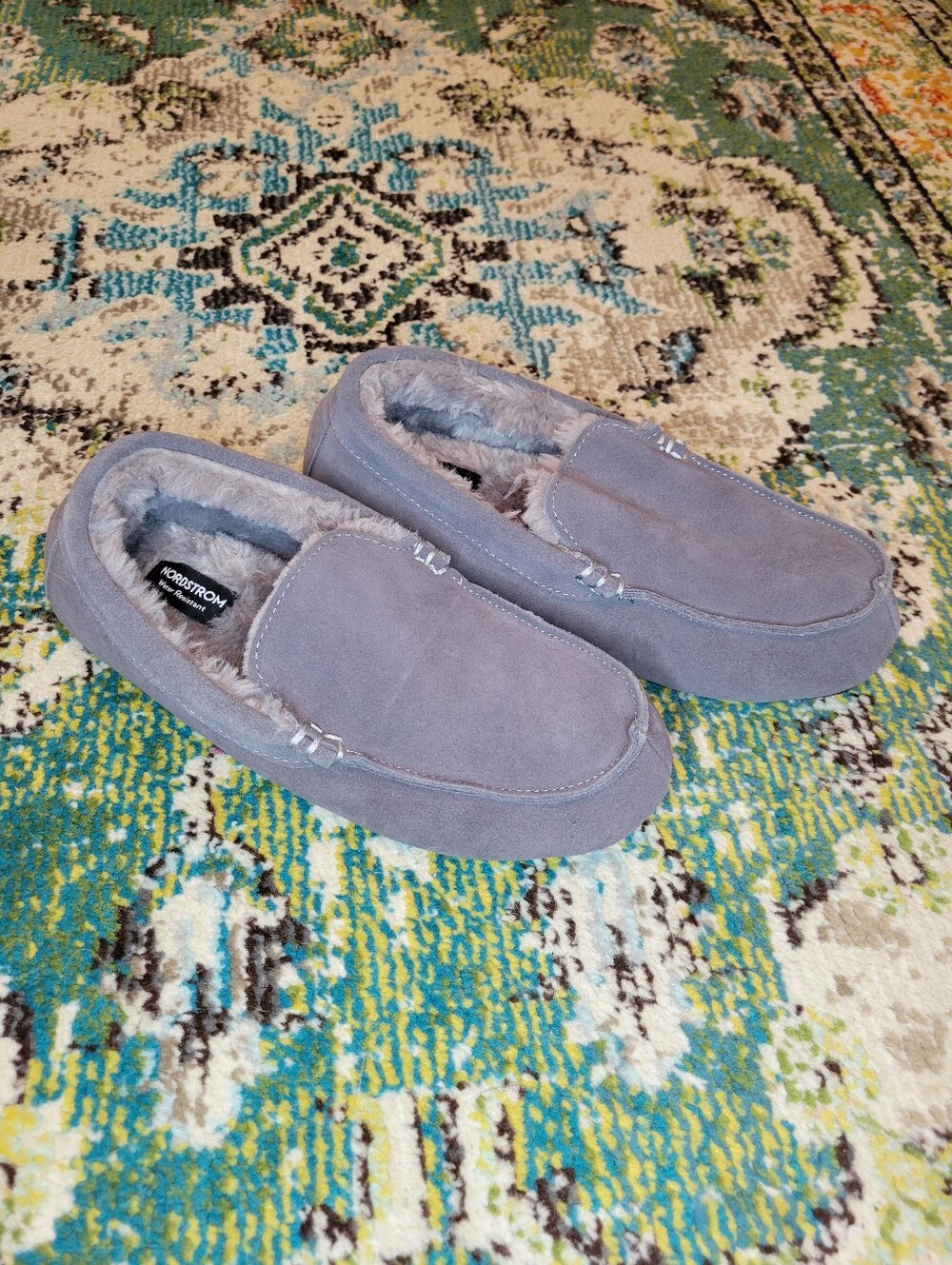 Nordstrom Wide Width Fuzzy Lined Grey Suede Moccasin Slippers, Size Mens M‎ 9-10